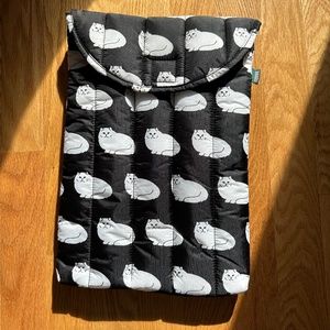 Baggu Puffy Laptop Sleeve 13" - Fluffy Cat